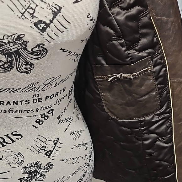 Chic Brown Removable Collar Leather Jacket - Picture 6 of 9